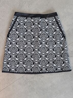 Karen Millen Mini Skirt Black White Pattern Leather Trim Size 2